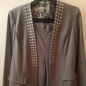 Grey 2 piece pants suit